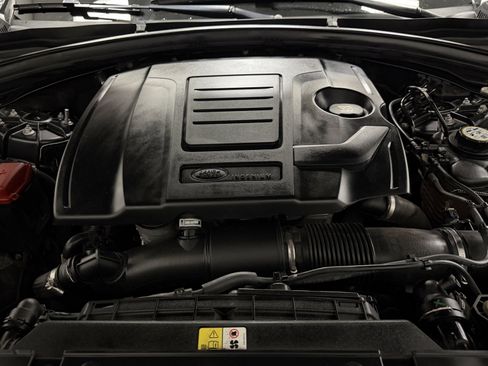 Used 2021 Land Rover Range Rover Velar R-Dynamic S image 40