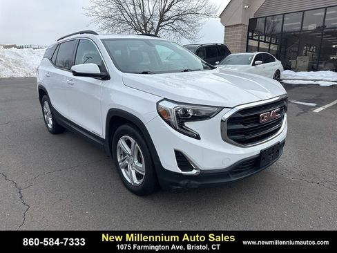 Used 2019 GMC Terrain SLE image 1