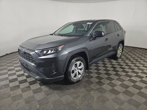 Used 2022 Toyota RAV4 LE image 1
