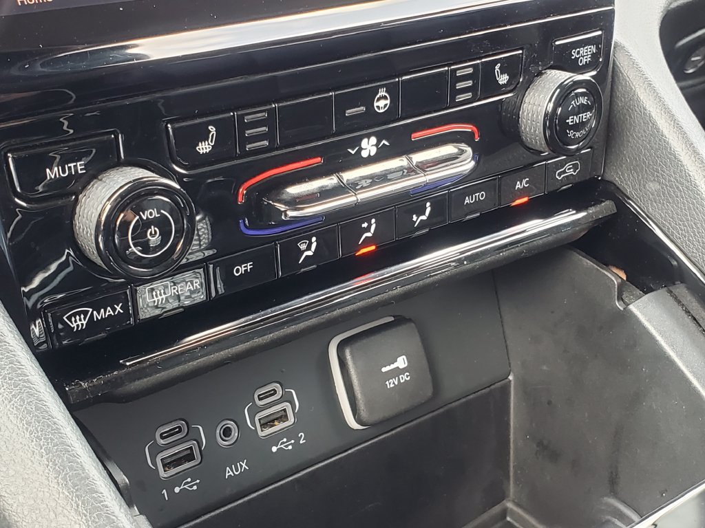 Used 2023 Jeep Grand Cherokee L Limited AWD/4WD image 19