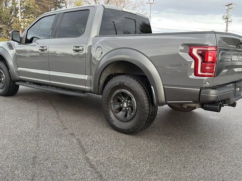 Used 2018 Ford F150 Raptor w/ Equipment Group 802A Luxury image 19