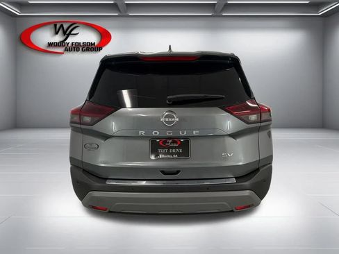Used 2023 Nissan Rogue SV FWD image 7