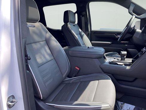 New 2024 GMC Sierra 1500 AT4X image 11