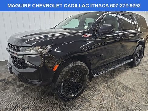 Used 2021 Chevrolet Tahoe Z71 w/ Z71 Signature Package AWD/4WD image 8