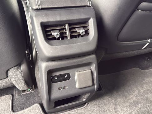 Certified 2025 Cadillac Optiq Luxury 2 AWD/4WD image 22