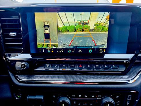 Used 2026 Chevrolet Silverado 2500 ZR2 w/ LPO, Dark Essentials Package image 37