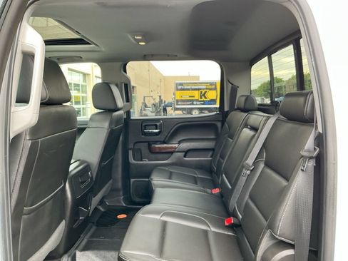 Used 2018 GMC Sierra 3500 SLT w/ Duramax Plus Package AWD/4WD image 22
