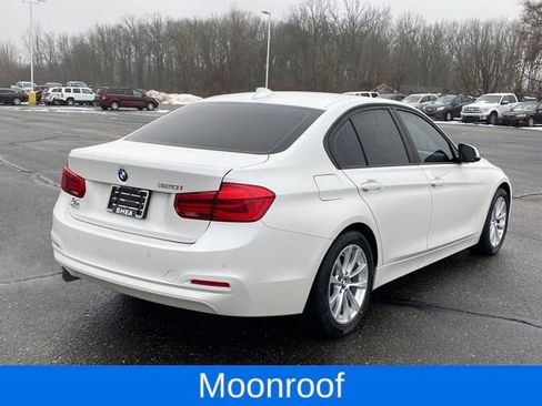 Used 2017 BMW 320i Sedan image 3