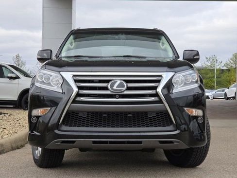 Used 2019 Lexus GX 460 Luxury image 3