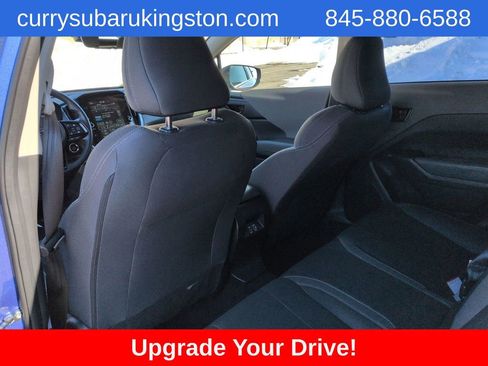 Used 2025 Subaru Crosstrek 2.0i Premium image 17