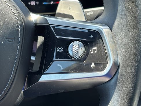 Certified 2023 BMW 740i RWD image 20