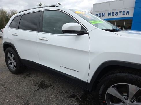 Used 2020 Jeep Cherokee Limited w/ Luxury Group AWD/4WD image 33
