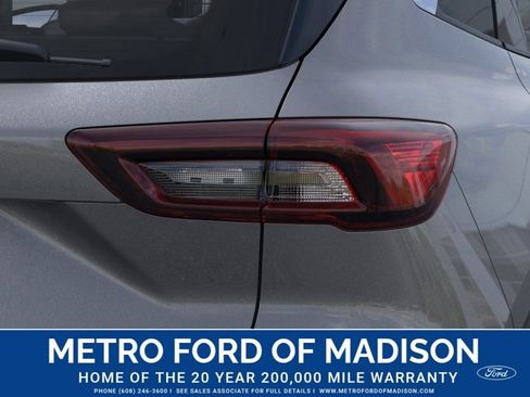 New 2025 Ford Escape SE FWD image 23