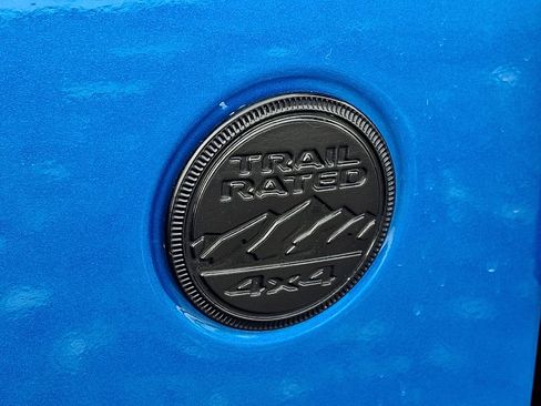 Used 2021 Jeep Wrangler Unlimited Sahara AWD/4WD image 32