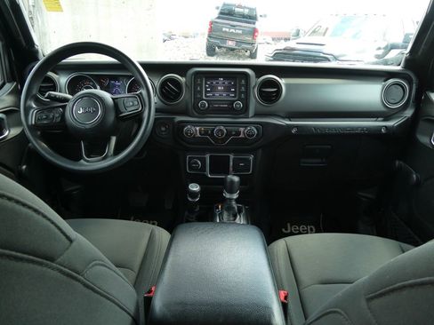 Used 2018 Jeep Wrangler Unlimited Sport AWD/4WD image 19