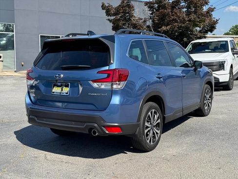 Used 2024 Subaru Forester Limited AWD/4WD image 3