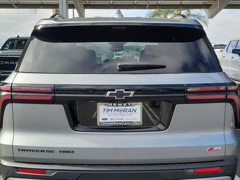 New 2026 Chevrolet Traverse Z71 w/ Enhanced Driving Package AWD/4WD image 4
