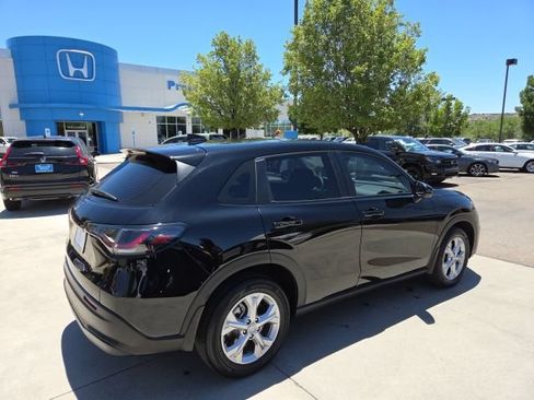 Certified 2024 Honda HR-V LX image 5