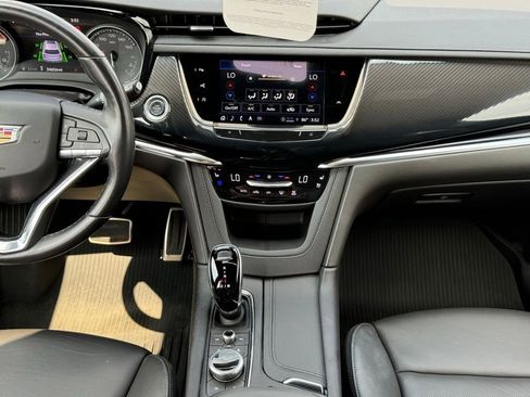 Certified 2024 Cadillac XT6 Sport w/ Technology Package AWD/4WD image 30