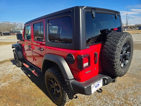 Used 2022 Jeep Wrangler Unlimited Sport image 3