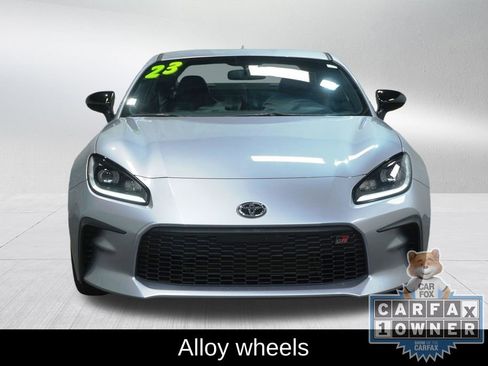 Used 2023 Toyota GR86 Premium w/ ALL Weather Mat Package (TMS) RWD image 11