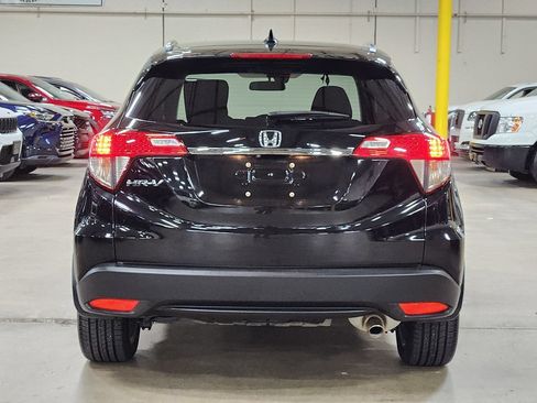 Used 2022 Honda HR-V EX image 10