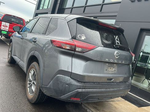 Used 2021 Nissan Rogue S FWD image 9