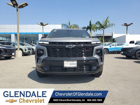 New 2026 Chevrolet Traverse RS w/ LPO, Floor Liner Package FWD image 17