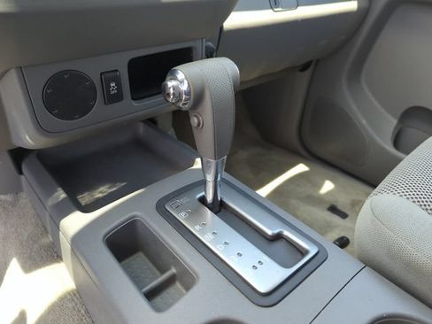 Certified 2017 Nissan Frontier SV RWD image 34
