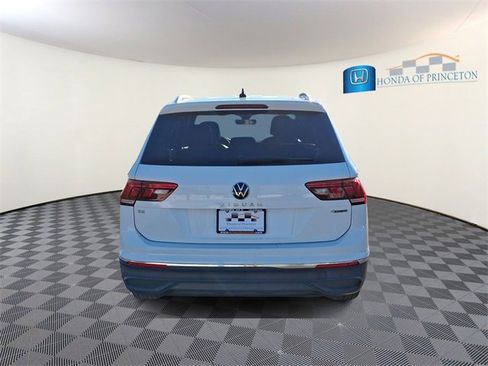 Used 2022 Volkswagen Tiguan SE image 5