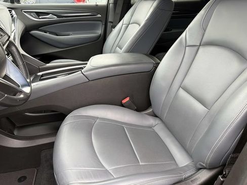 Used 2023 Buick Enclave Essence w/ Experience Buick Package FWD image 22