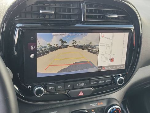 Certified 2023 Kia Soul GT-Line FWD image 16