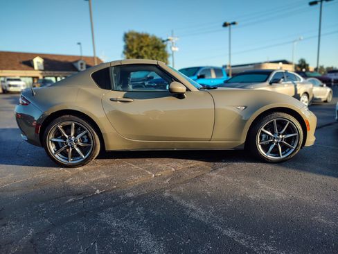 Used 2023 MAZDA MX-5 Miata Grand Touring w/ Weather Package image 44