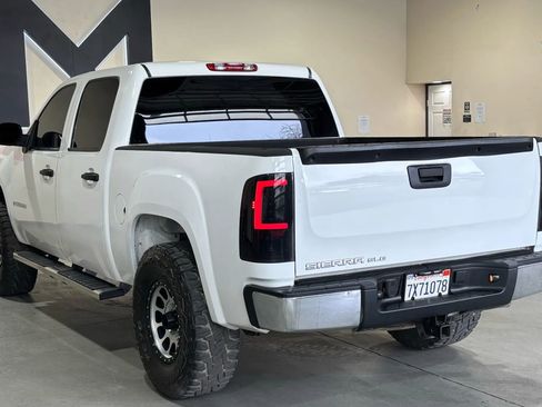 Used 2007 GMC Sierra 1500 SLE w/ SLE/SLT Trailering Package RWD image 6