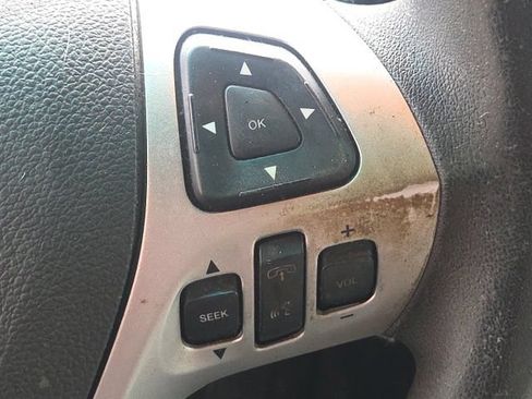 Used 2013 Ford Explorer FWD image 21