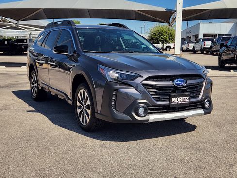 Used 2025 Subaru Outback Limited image 3