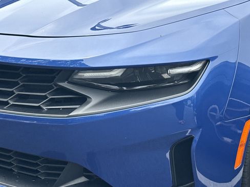 Used 2020 Chevrolet Camaro LT w/ Technology Package RWD image 10