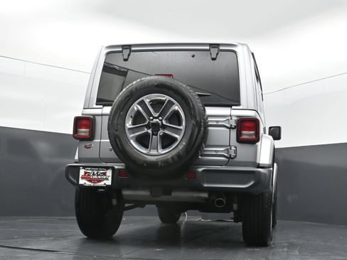 Used 2020 Jeep Wrangler Unlimited Sahara AWD/4WD image 40