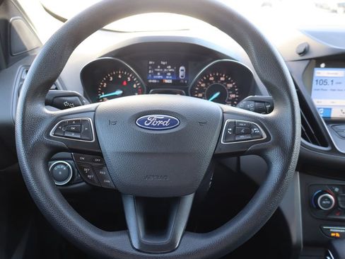 Used 2019 Ford Escape SE FWD image 6