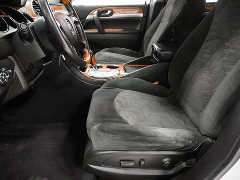 Used 2010 Buick Enclave CX w/ Driver Confidence Package image 10