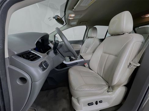 Used 2013 Ford Edge SEL image 24