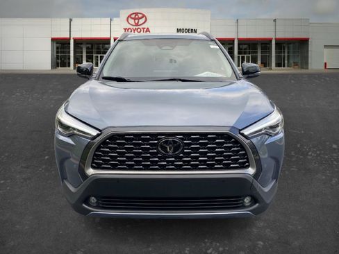 Certified 2025 Toyota Corolla Cross XLE w/ Convenience Package AWD/4WD image 2