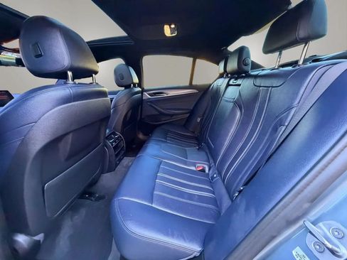 Used 2019 BMW 540i w/ M Sport Package RWD image 43
