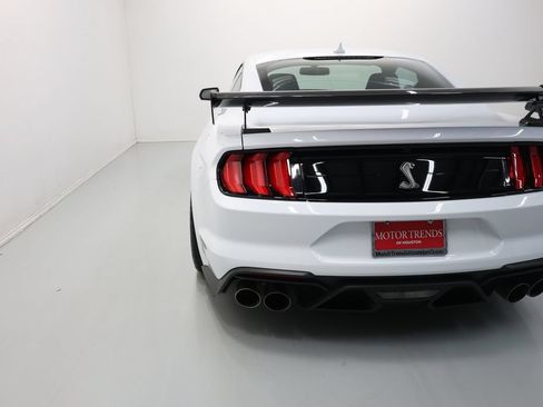 Used 2022 Ford Mustang Shelby GT500 w/ Carbon Fiber Track Pack RWD image 63