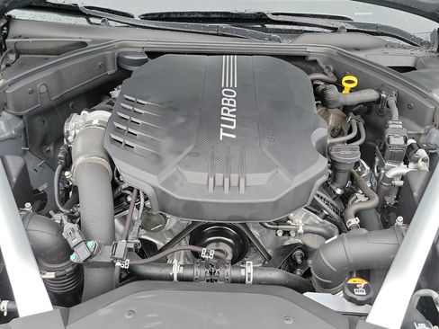 Certified 2025 Genesis G70 3.3T Advanced image 30