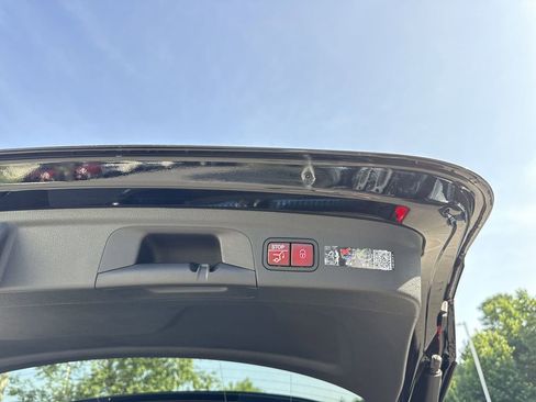 New 2025 Mercedes-Benz GLE 350 4MATIC image 16