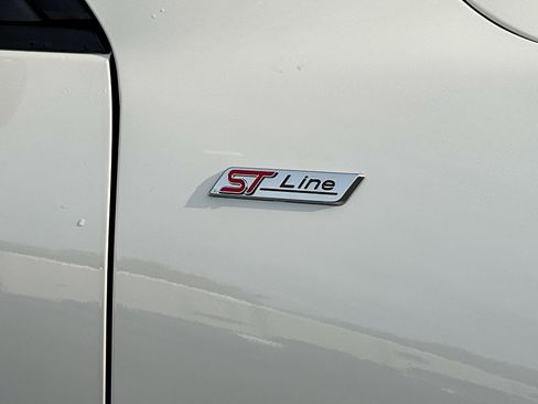 New 2025 Ford Escape ST-Line w/ Tech Pack #1 image 10