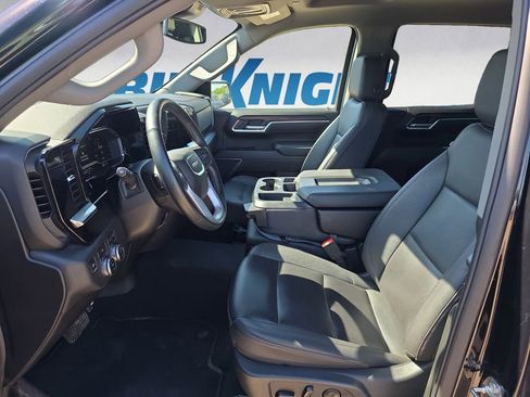 Used 2025 GMC Sierra 1500 SLT AWD/4WD image 9