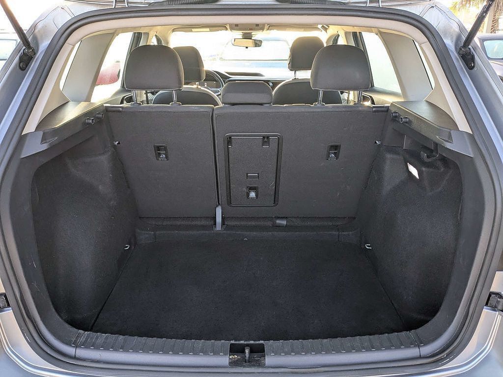 Used 2024 Volkswagen Taos S FWD image 12