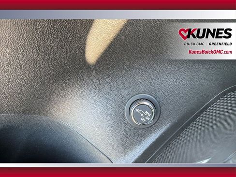 New 2026 Buick Envision Preferred image 18
